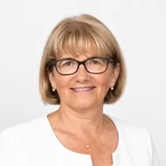 Portrait de Valerie LACROUTE